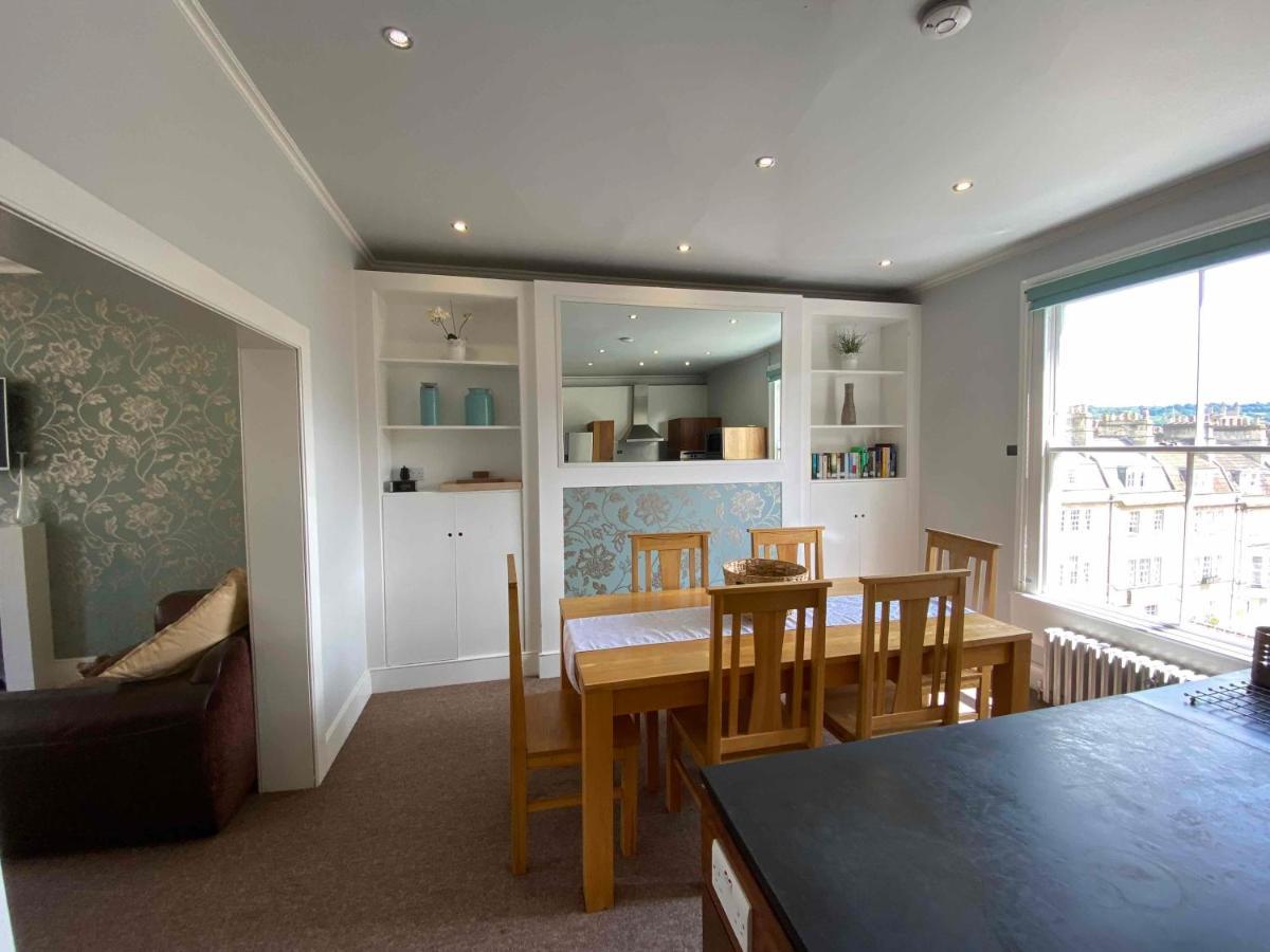 Bath Roof Terrace Apartment, City Centre, Sleeps Up To 8 エクステリア 写真