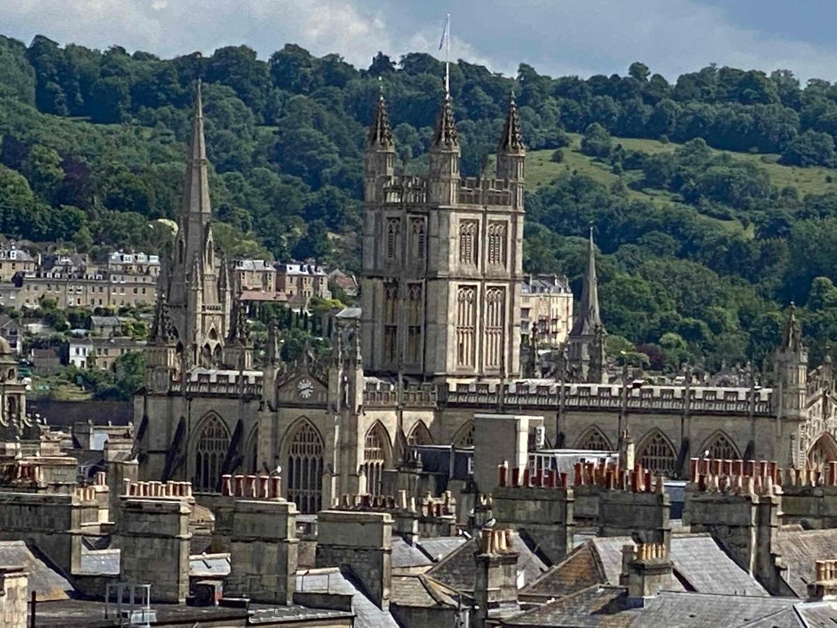 Bath Roof Terrace Apartment, City Centre, Sleeps Up To 8 エクステリア 写真