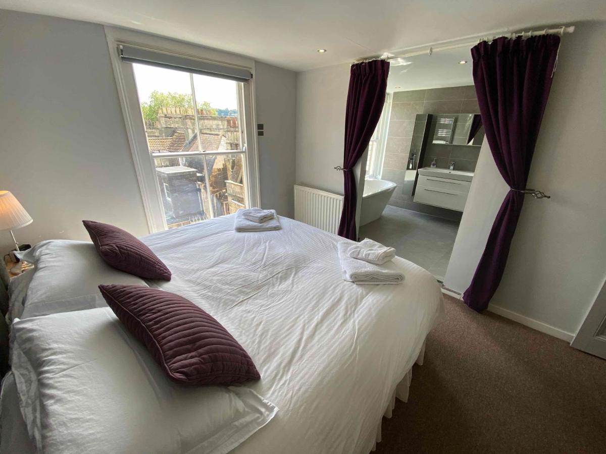 Bath Roof Terrace Apartment, City Centre, Sleeps Up To 8 エクステリア 写真